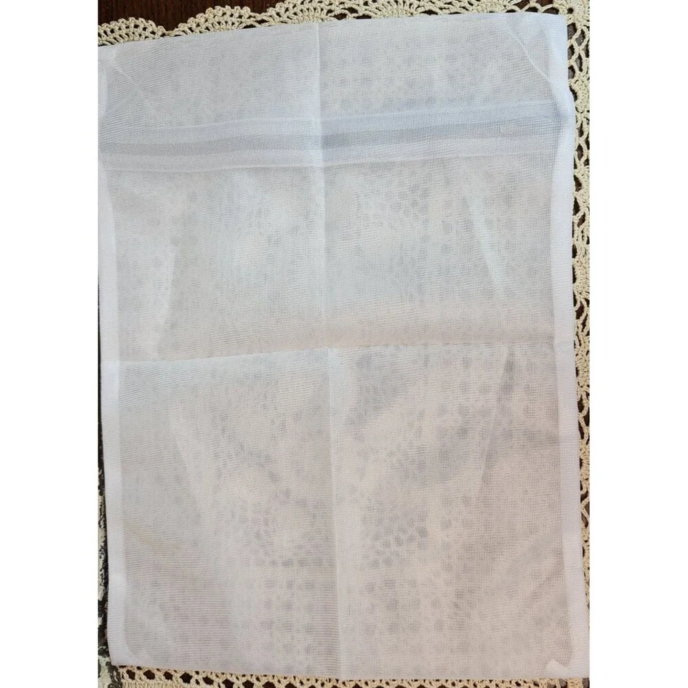 NEW Pair of Small White Mesh Laundry Bags for Delicates Reusable 11
